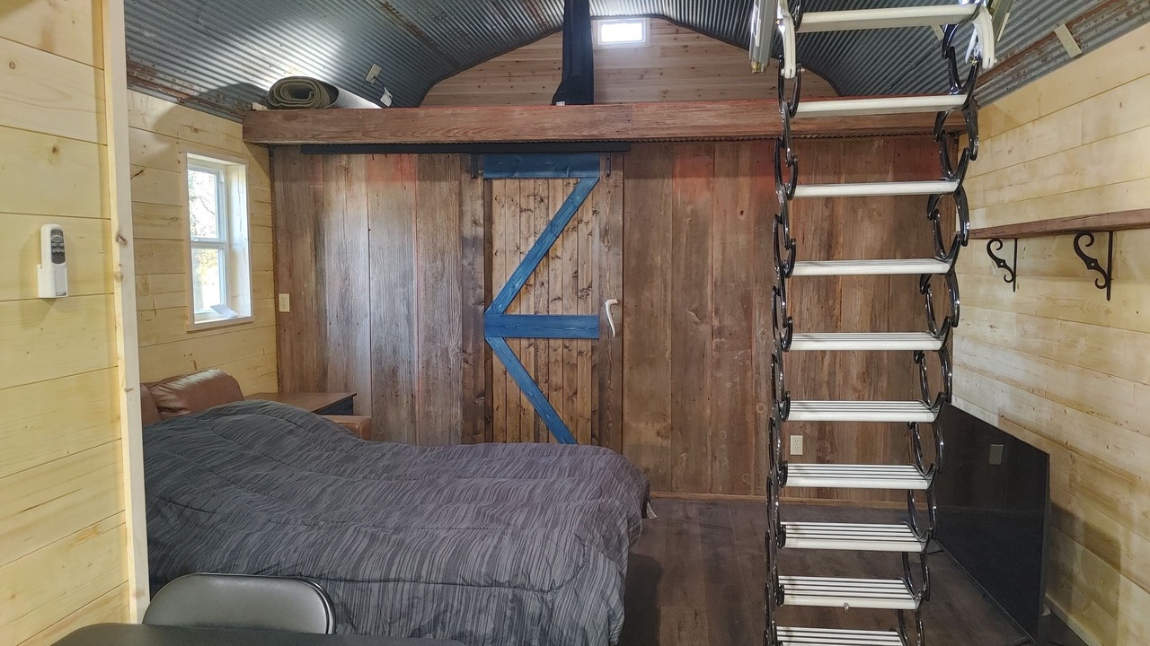Photo of Bedroom in Woodson County