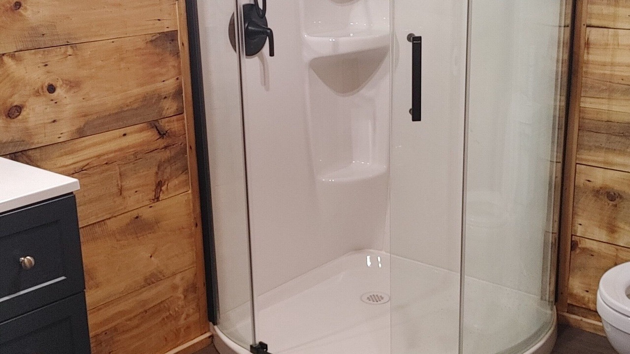 Photo of Bathroom in Woodson County