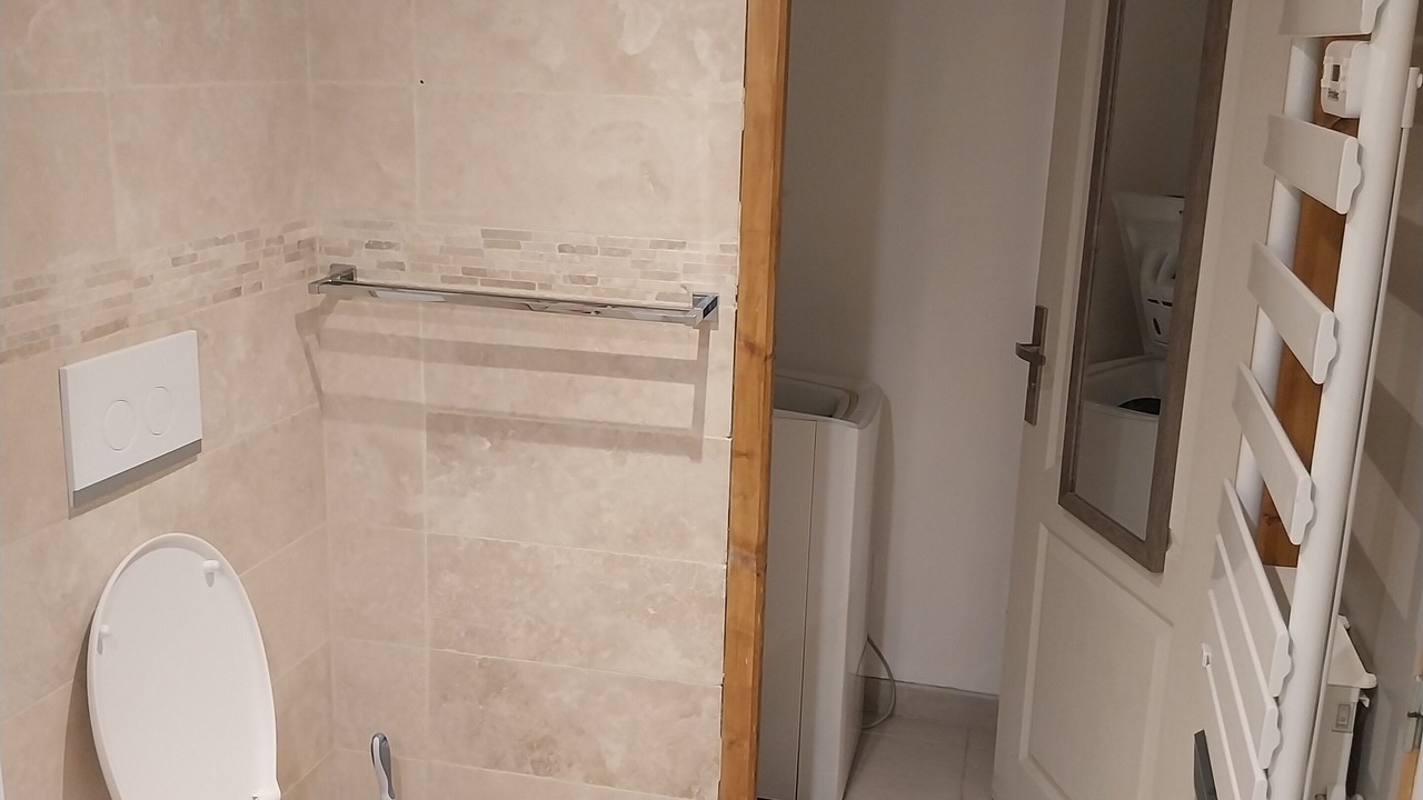 Photo of Bathroom in Seyresse