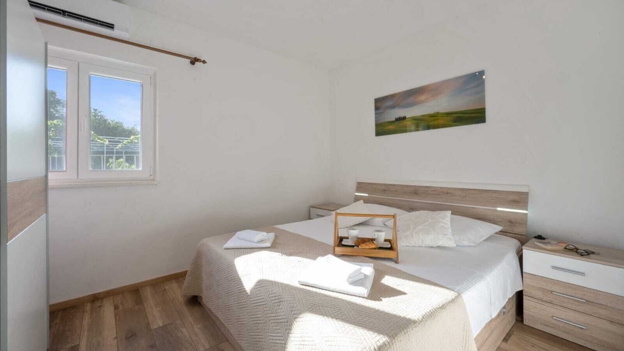 Photo of Bedroom in Unesic