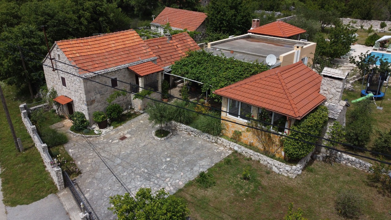 Photo of Outdoor in Unesic