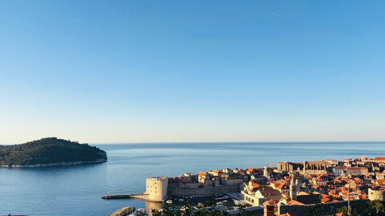 Photo of Others in Ploce