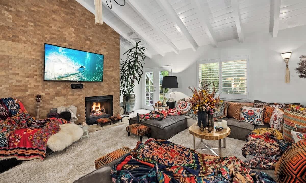 Photo of Livingroom in Encino