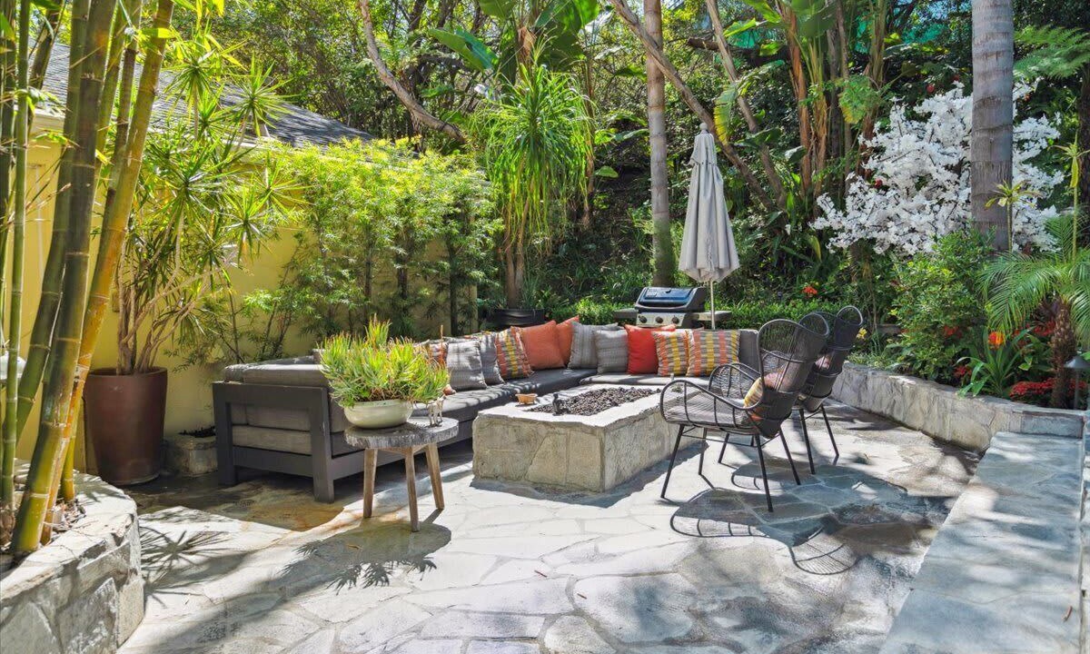 Photo of Patio Balcony in Encino