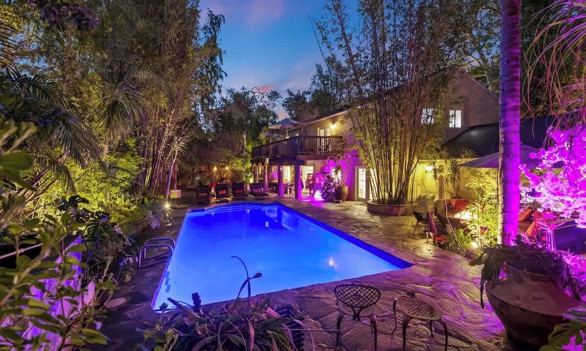 Photo of Outdoor in Encino