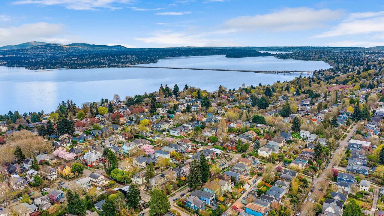 Photo of Outdoor in Madrona