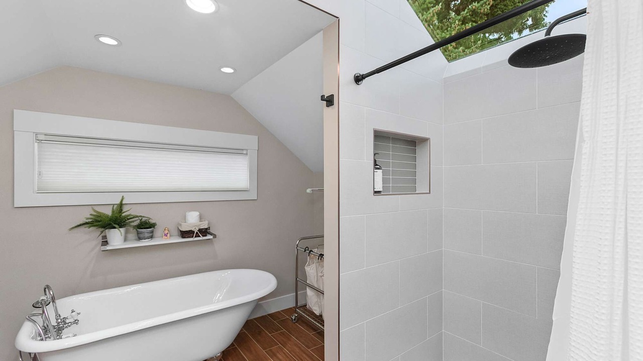 Photo of Bathroom in Madrona