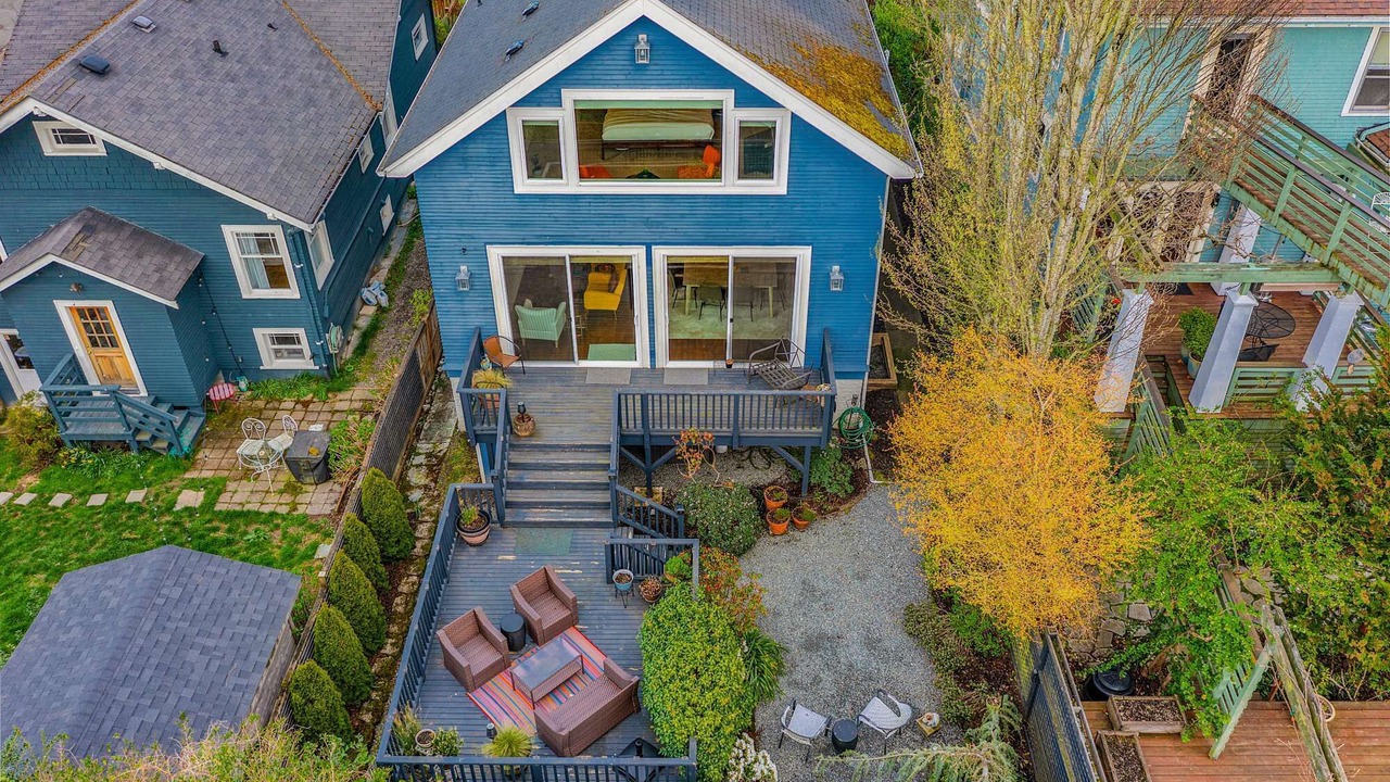 Photo of Outdoor in Madrona