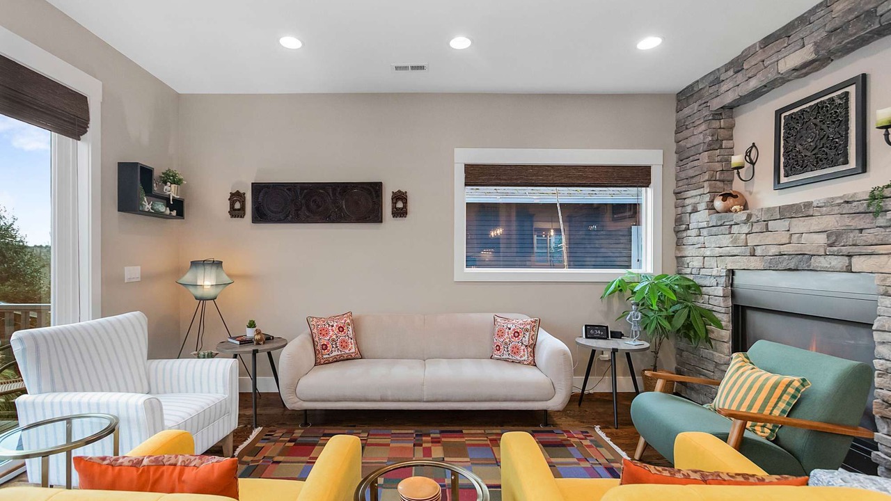 Photo of Livingroom in Madrona