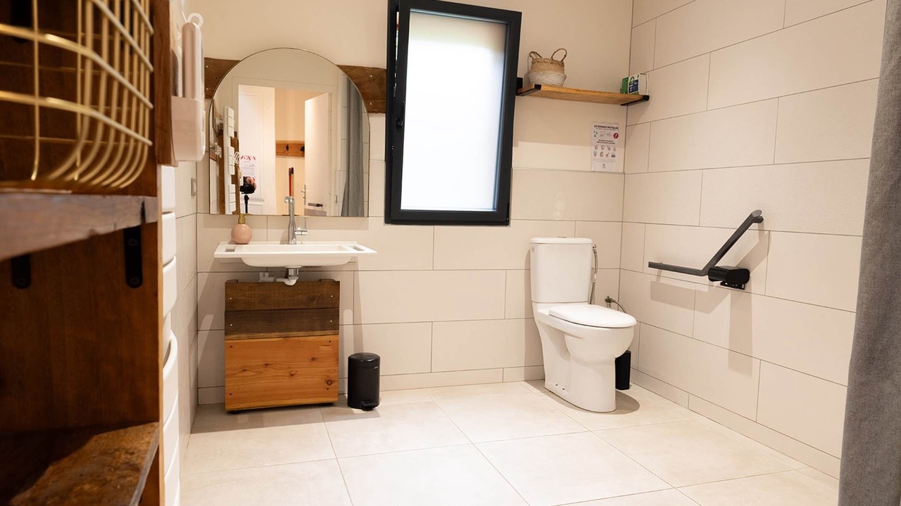 Photo of Others in La Madelaine-sous-Montreuil