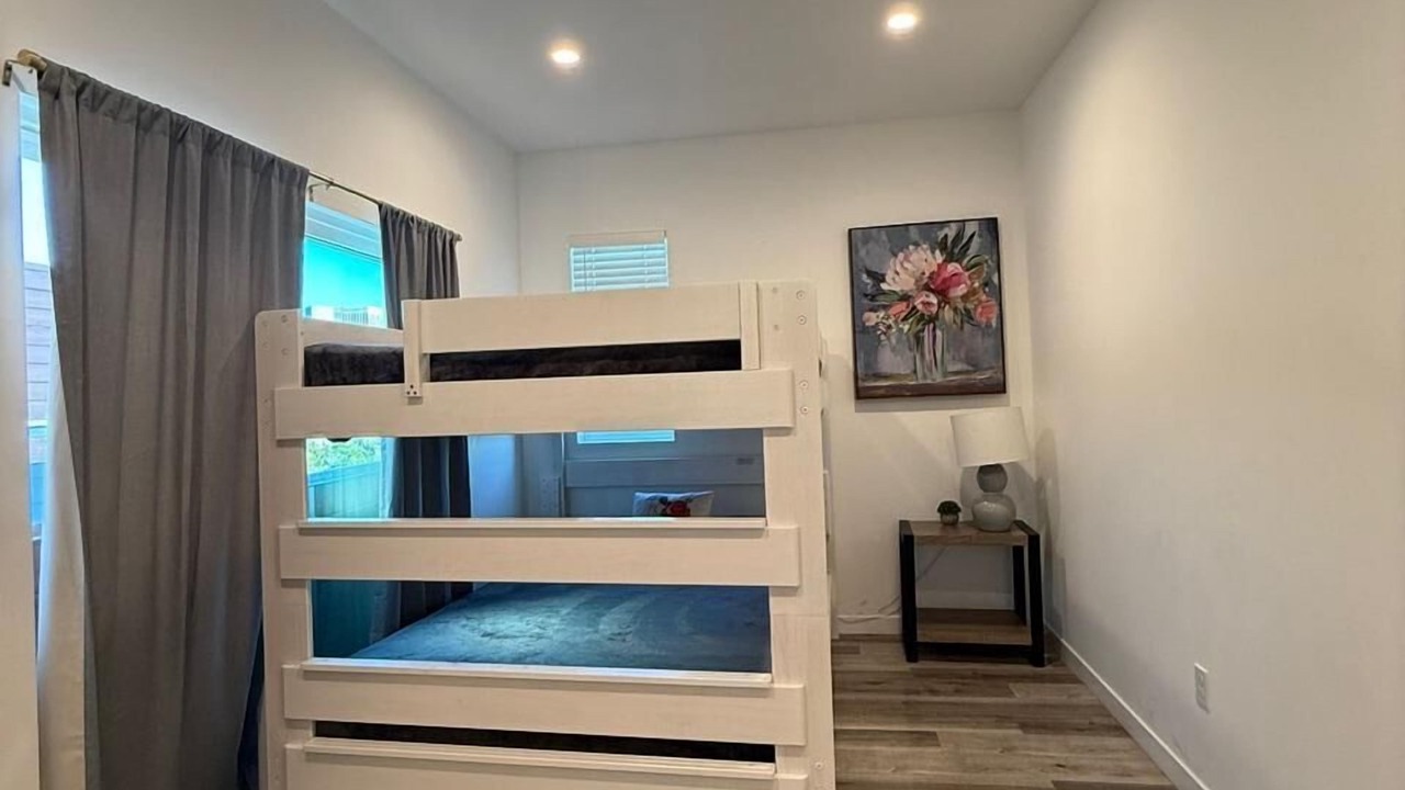 Photo of Bedroom in Historic Filipinotown