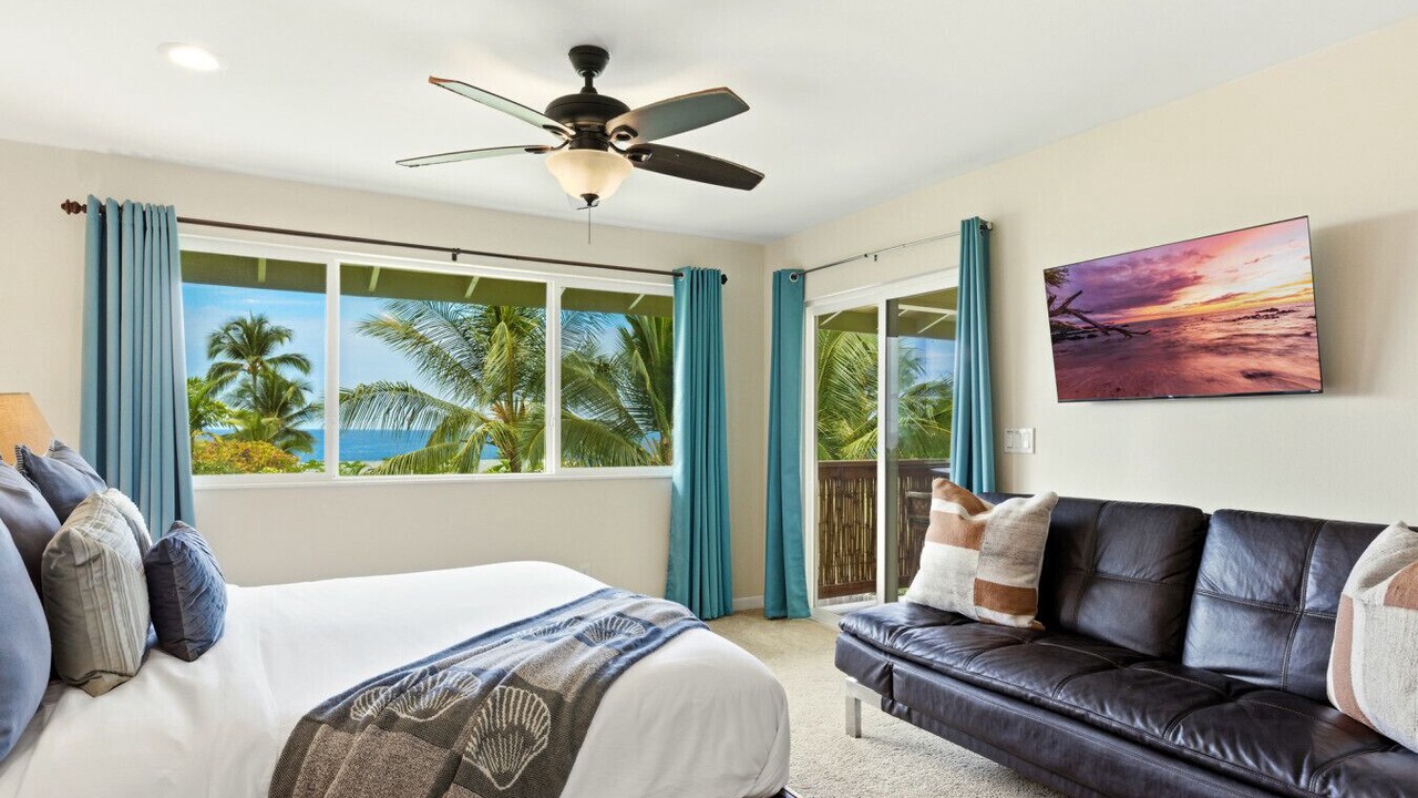 Photo of Bedroom in Kahaluu Bay
