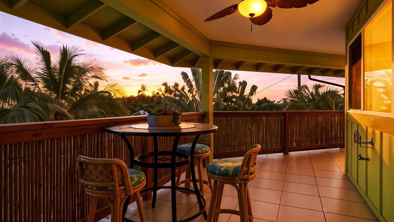 Photo of Outdoor in Kahaluu Bay