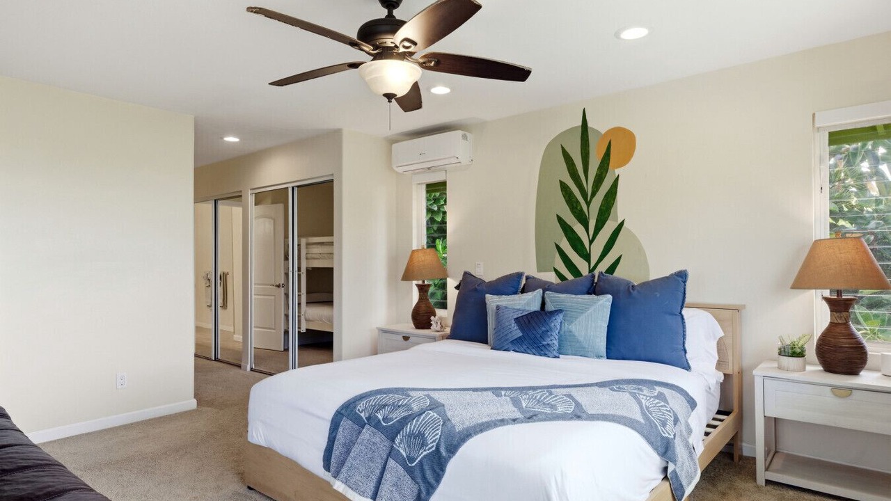 Photo of Bedroom in Kahaluu Bay