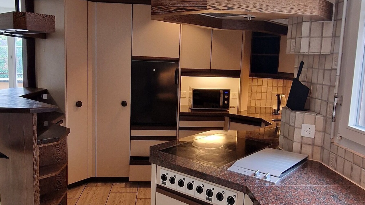 Photo of Kitchen in Center