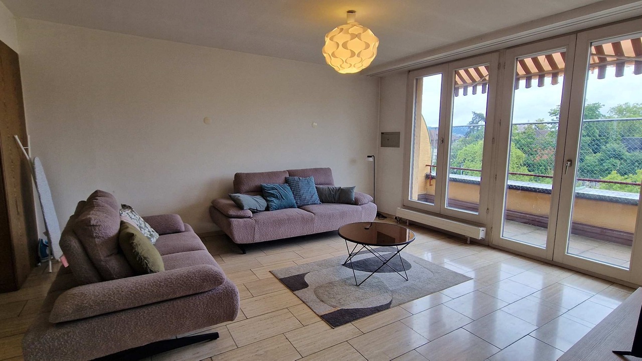 Photo of Livingroom in Center