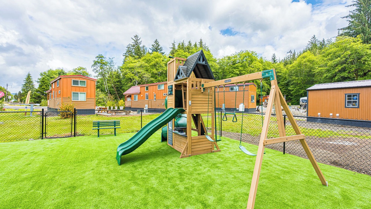 Photo of Others in Forks