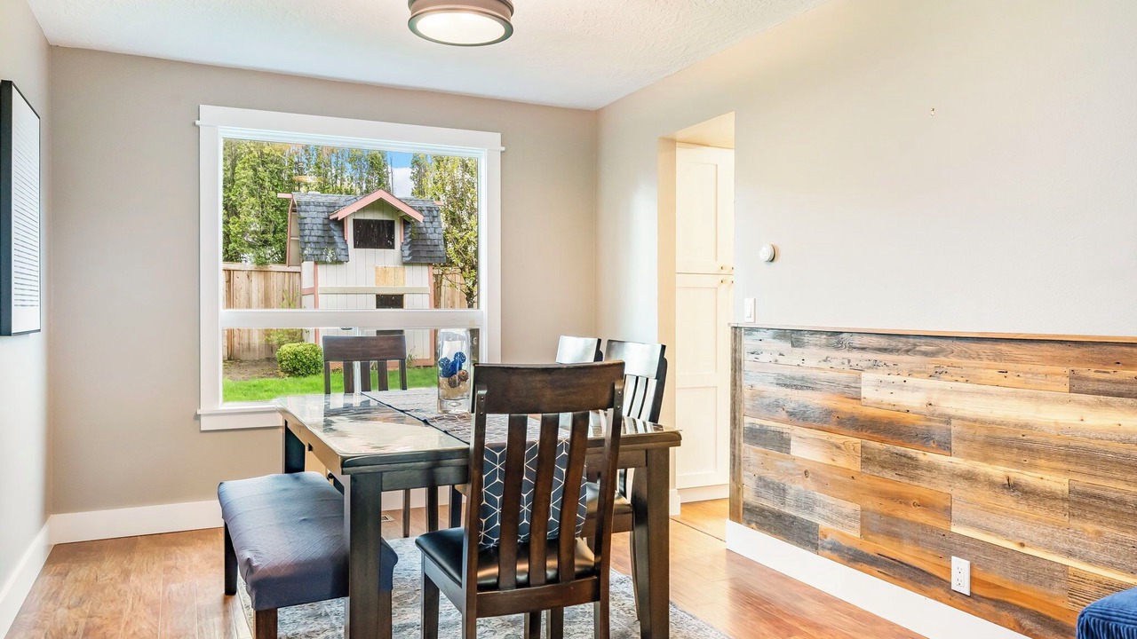 Photo of Others in Troutdale