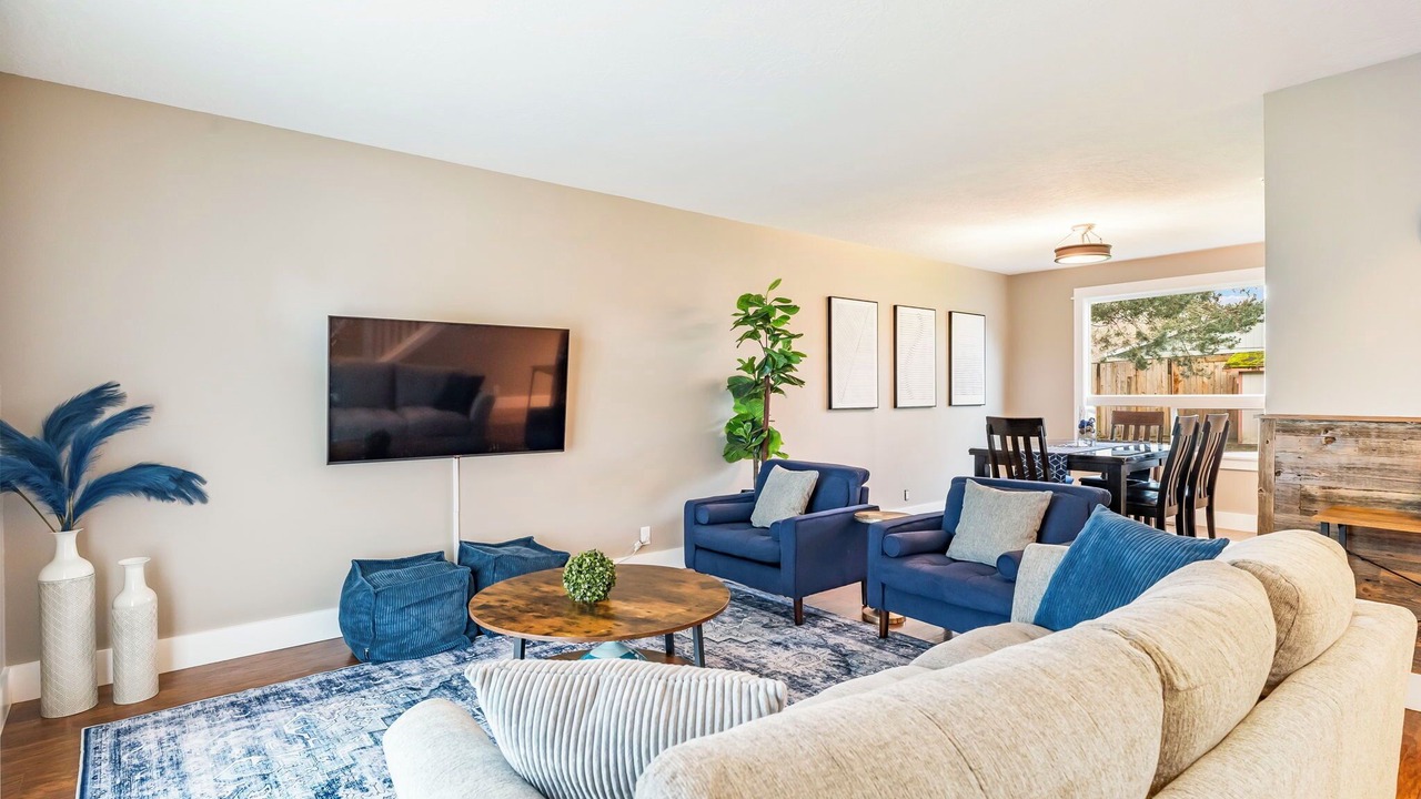 Photo of Livingroom in Troutdale