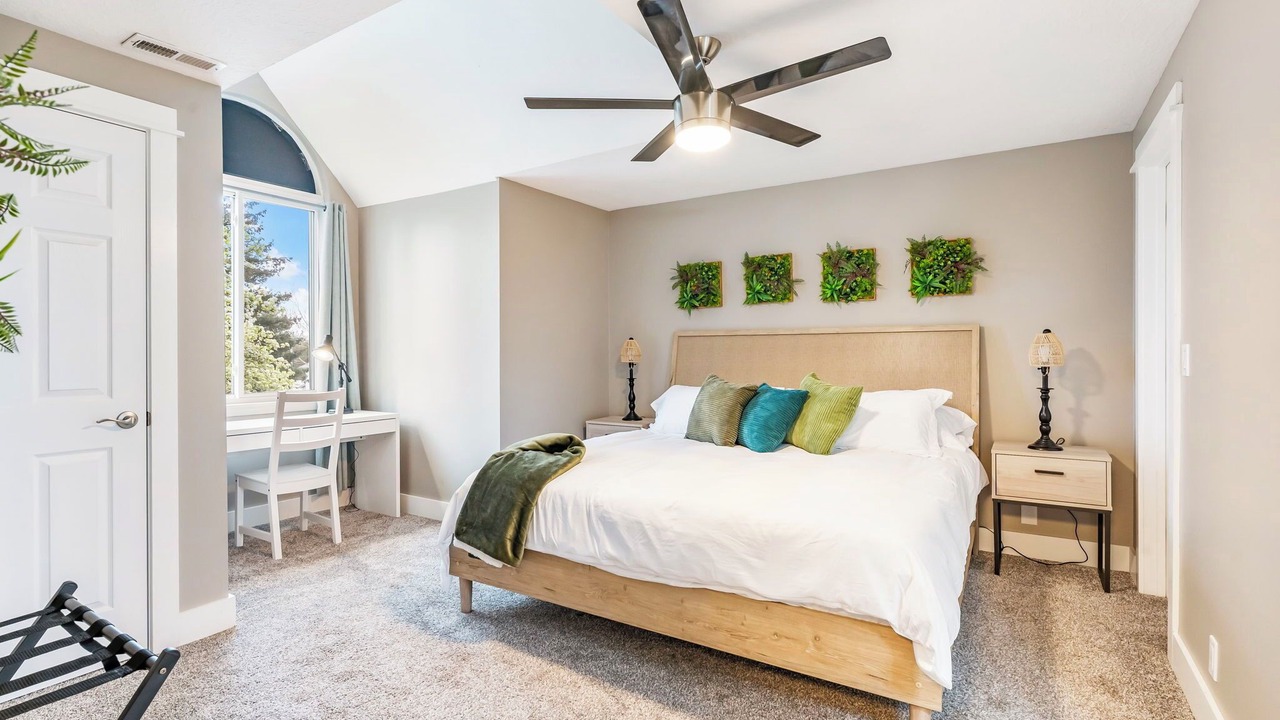 Photo of Bedroom in Troutdale