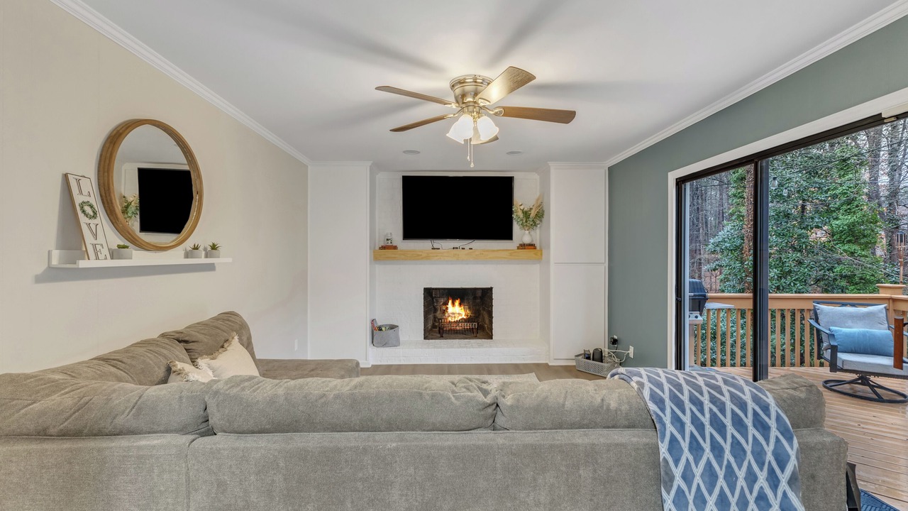 Photo of Livingroom in Southwest Raleigh