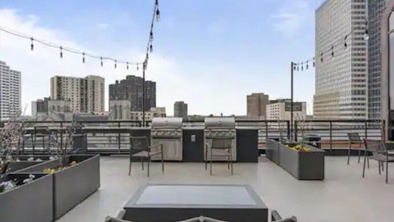 Photo of Patio Balcony in Downtown Minneapolis