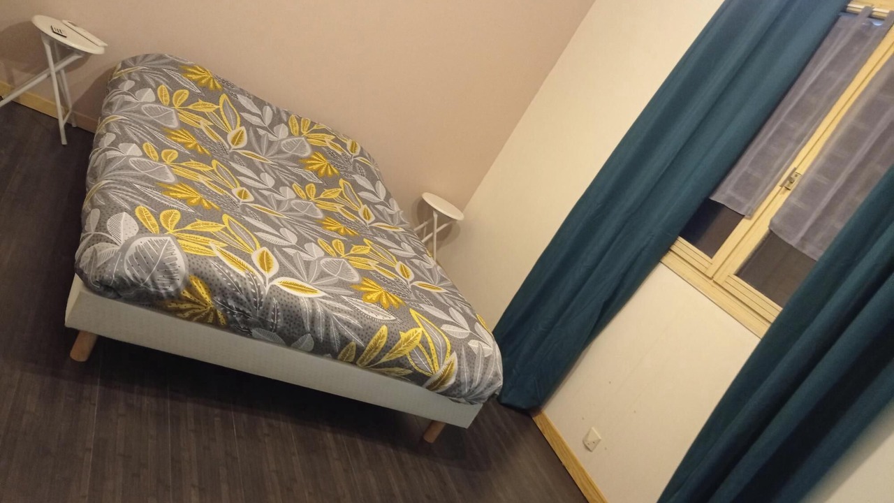 Photo of Bedroom in Bourbon-Lancy