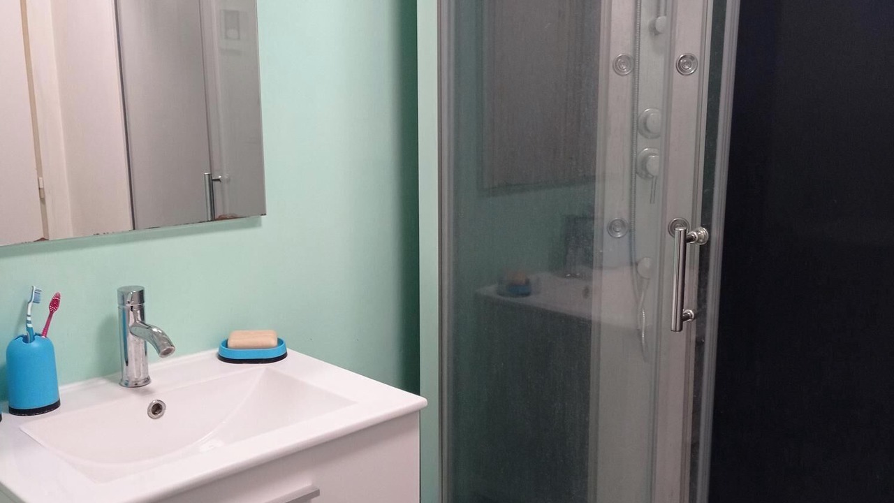 Photo of Bathroom in Bourbon-Lancy