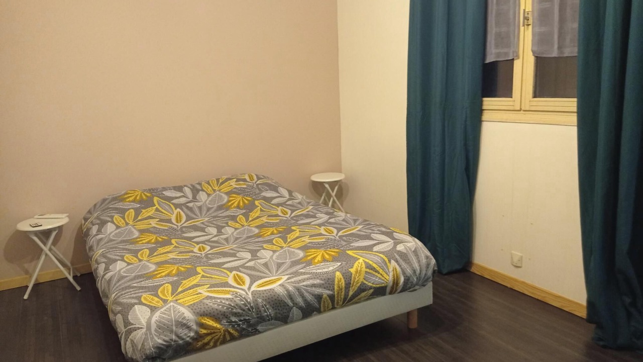 Photo of Bedroom in Bourbon-Lancy