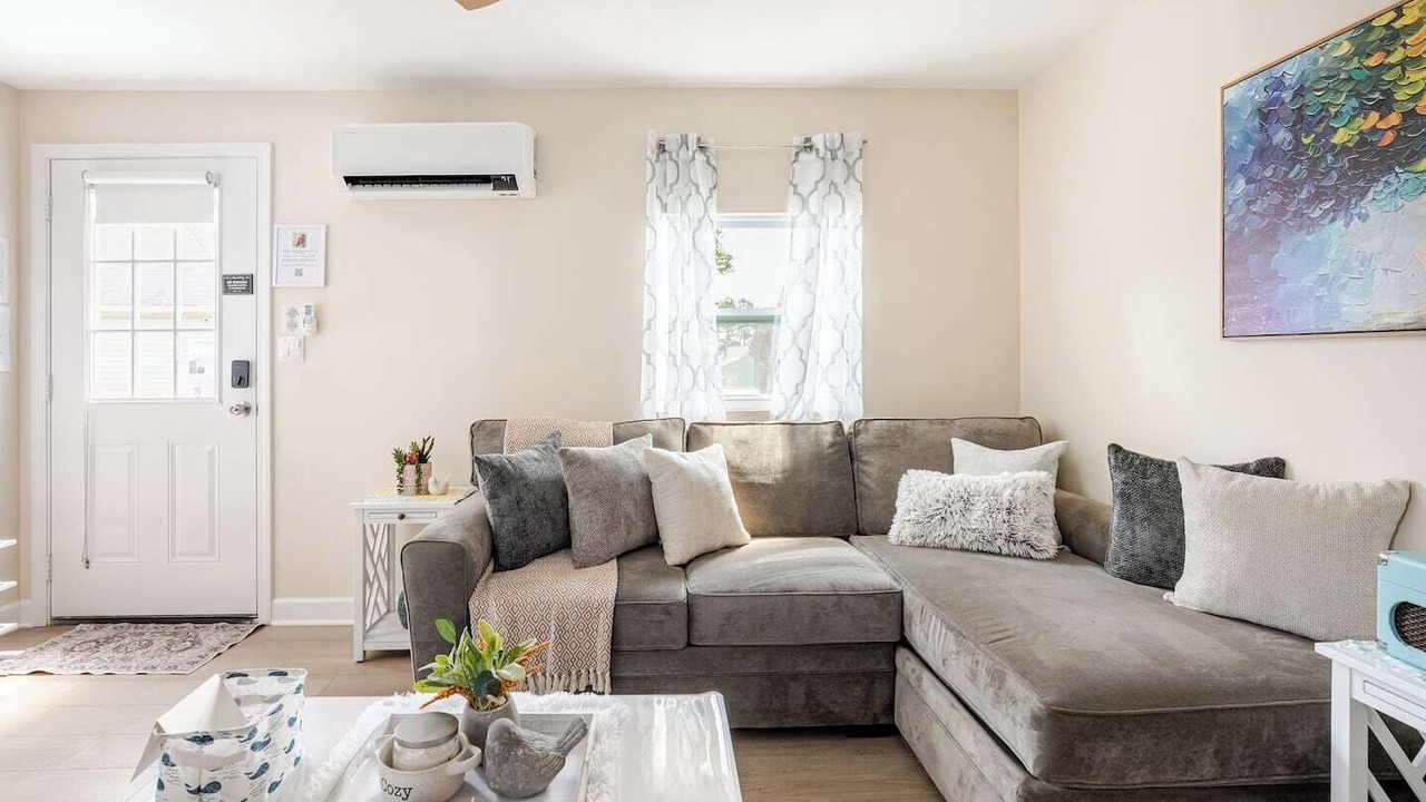 Photo of Livingroom in Winston