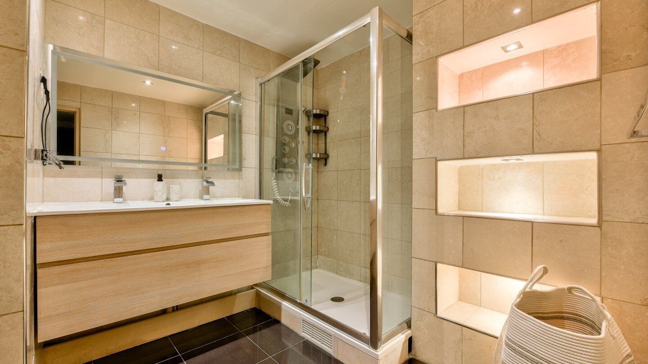 Photo of Bathroom in Gambetta