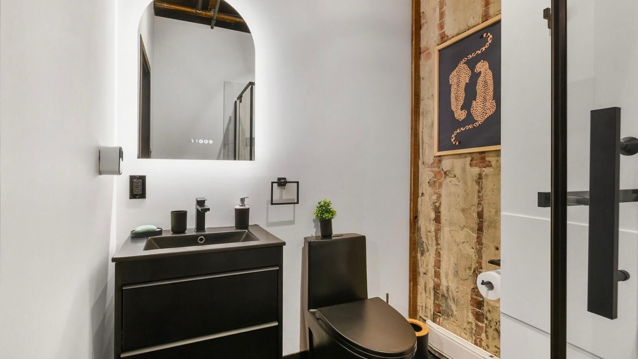 Photo of Bathroom in Downtown Montreal
