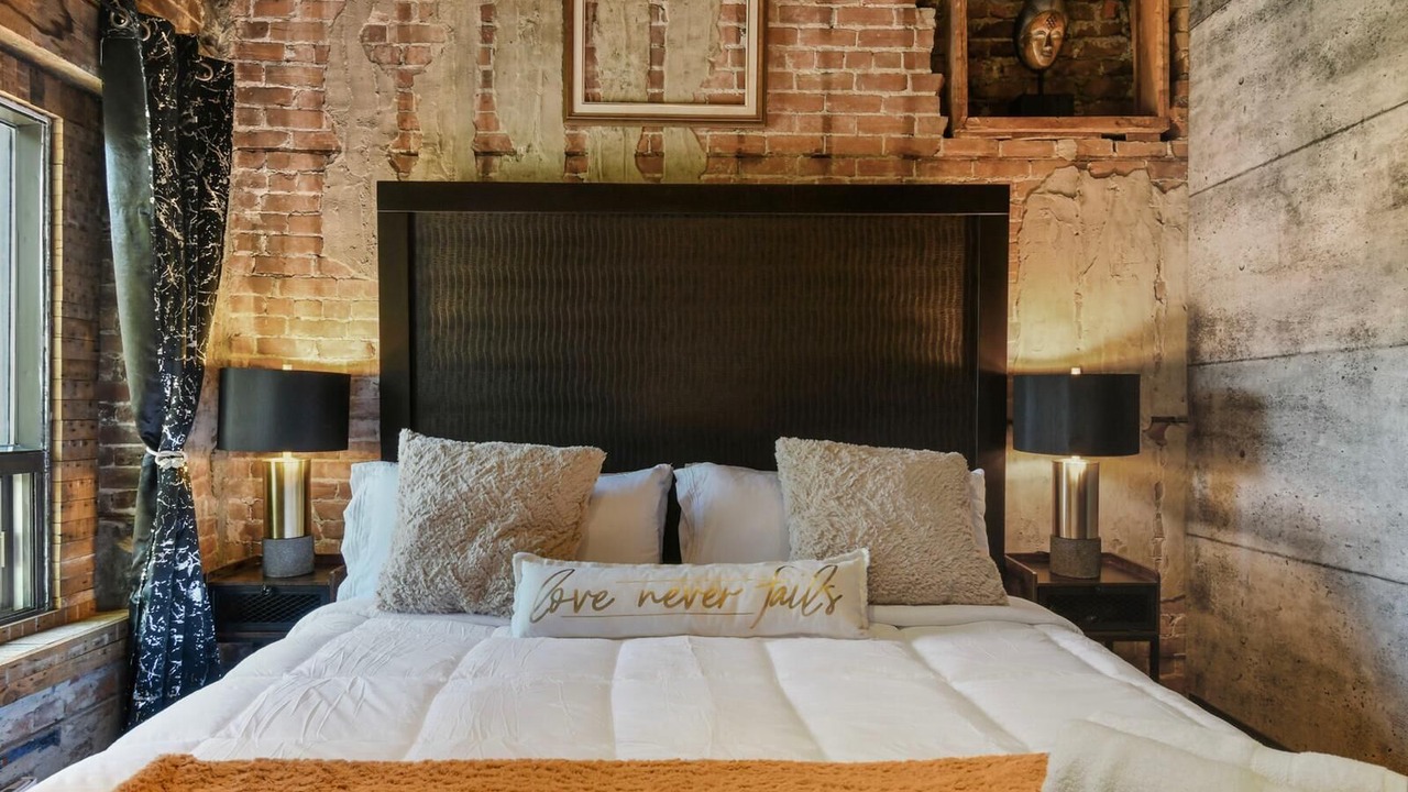 Photo of Bedroom in Downtown Montreal