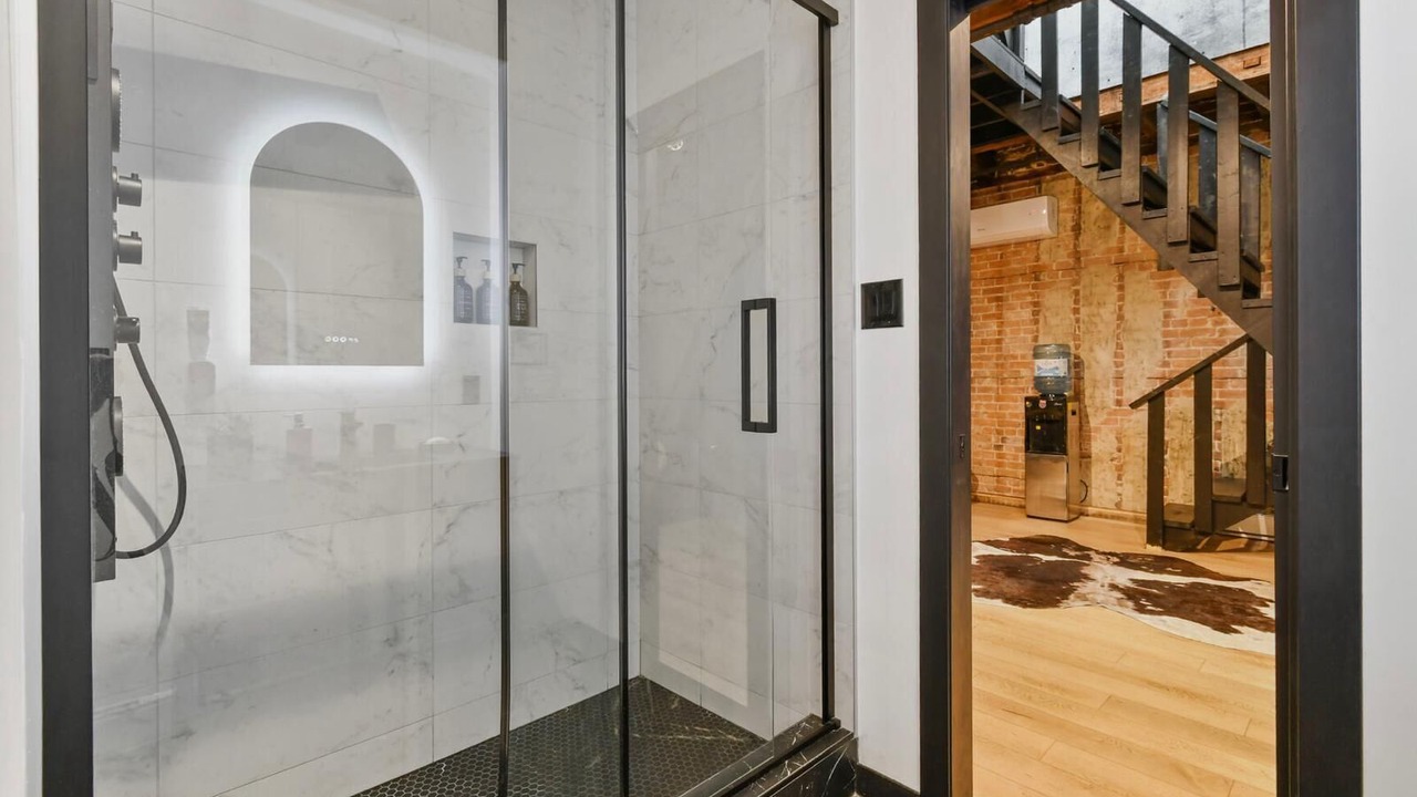 Photo of Bathroom in Downtown Montreal