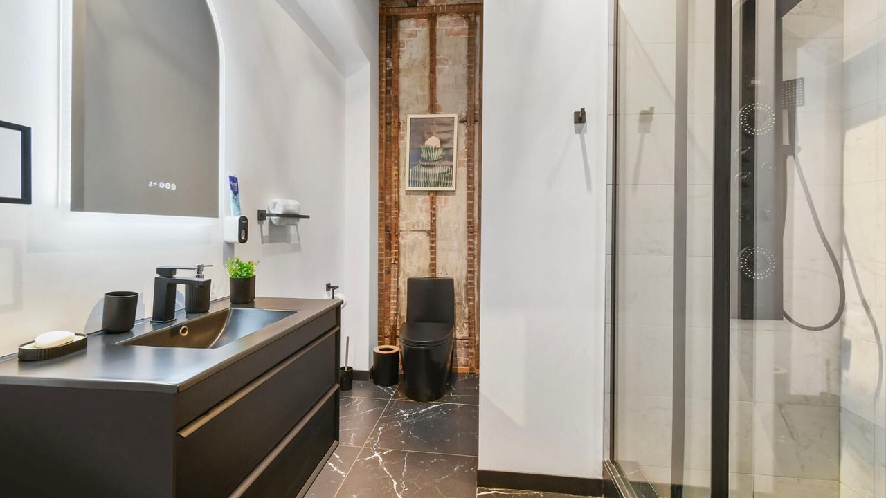 Photo of Bathroom in Downtown Montreal