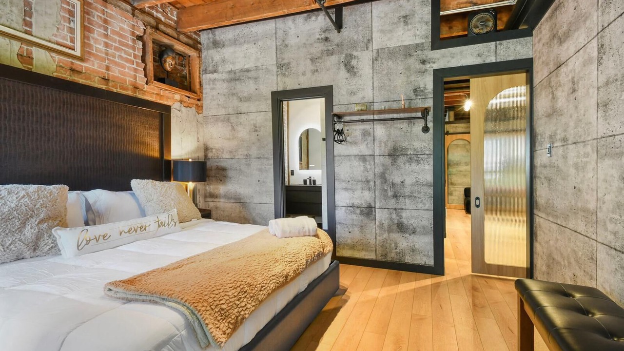 Photo of Bedroom in Downtown Montreal