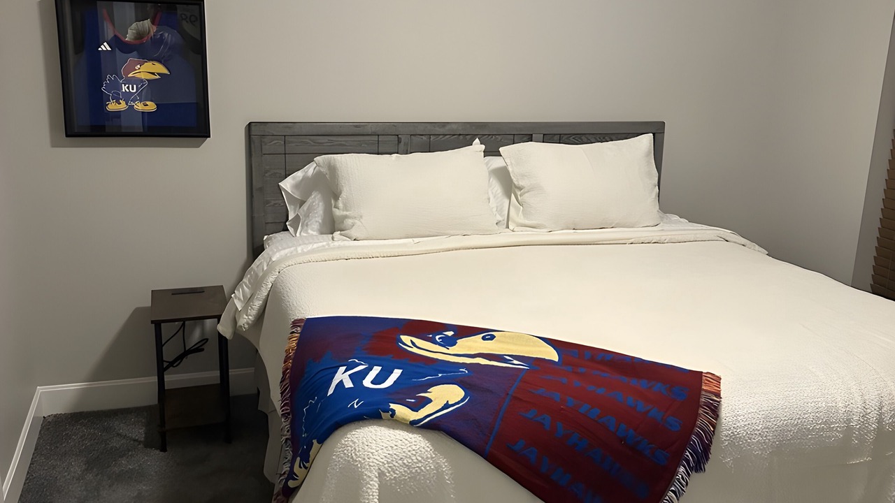 Photo of Bedroom in East Lawrence