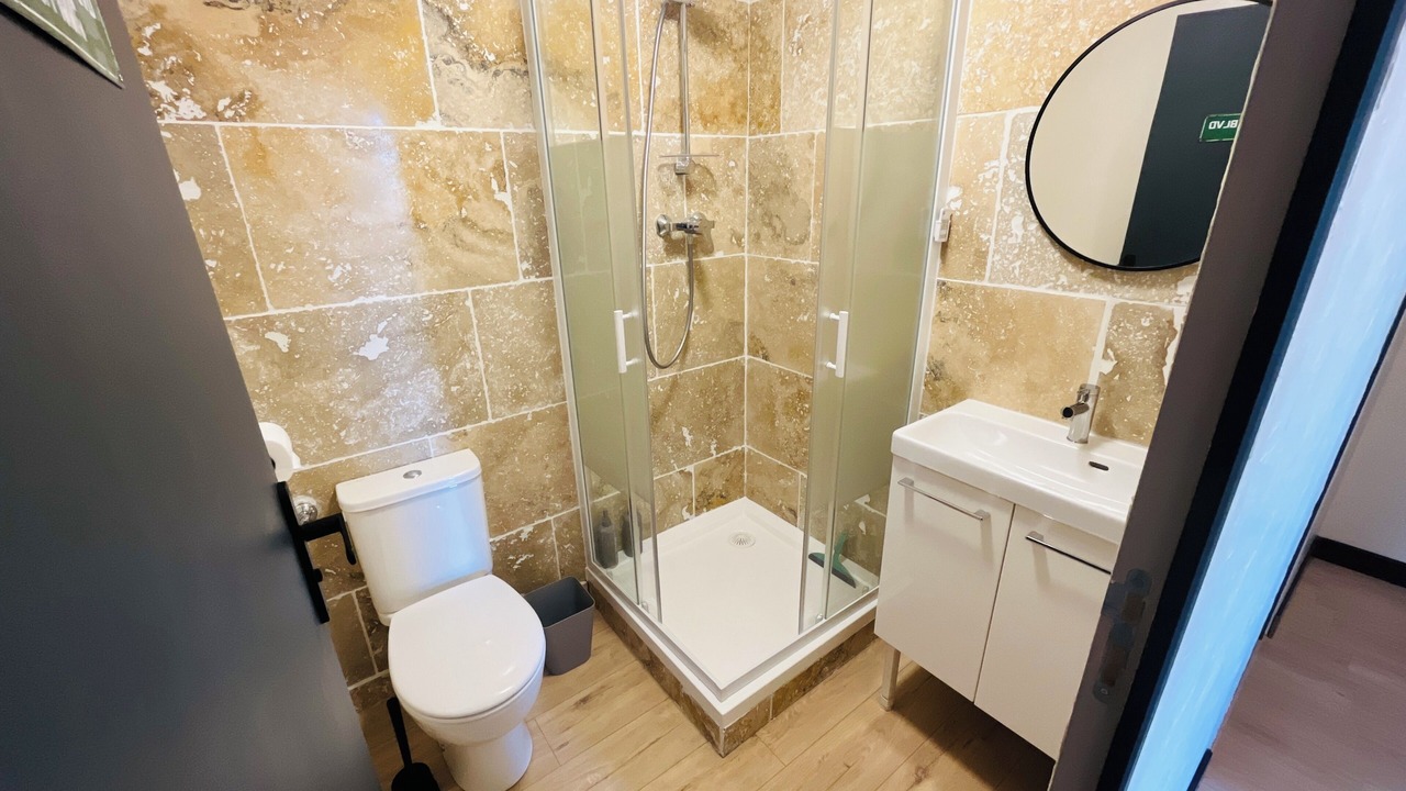 Photo of Bathroom in Valence