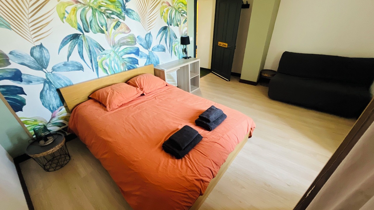 Photo of Bedroom in Valence