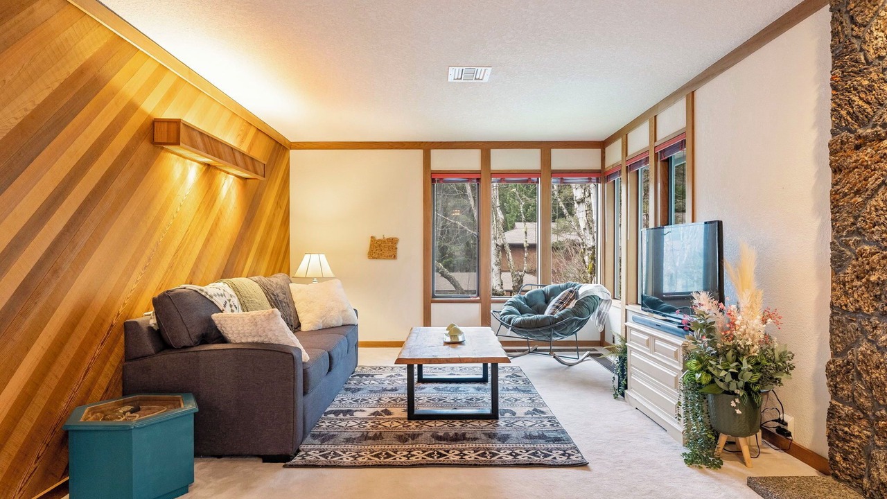 Photo of Livingroom in Welches