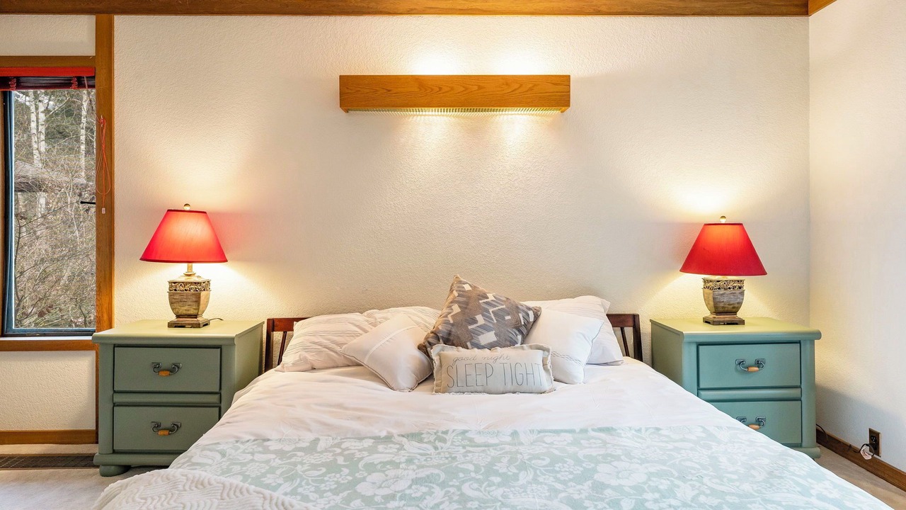 Photo of Bedroom in Welches