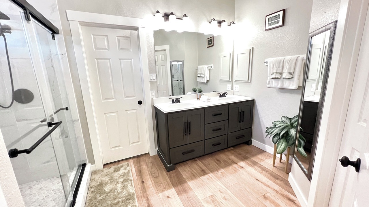 Photo of Bathroom in Spring