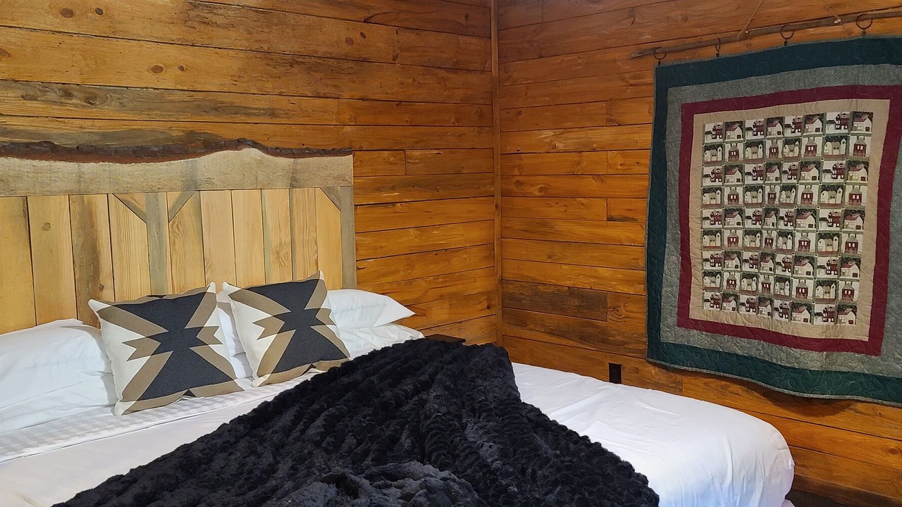 Photo of Bedroom in Mineola