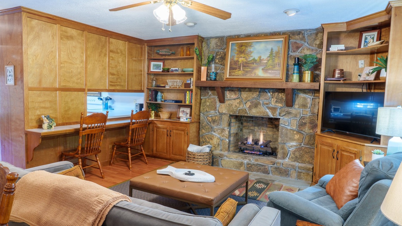 Photo of Livingroom in Groveoak