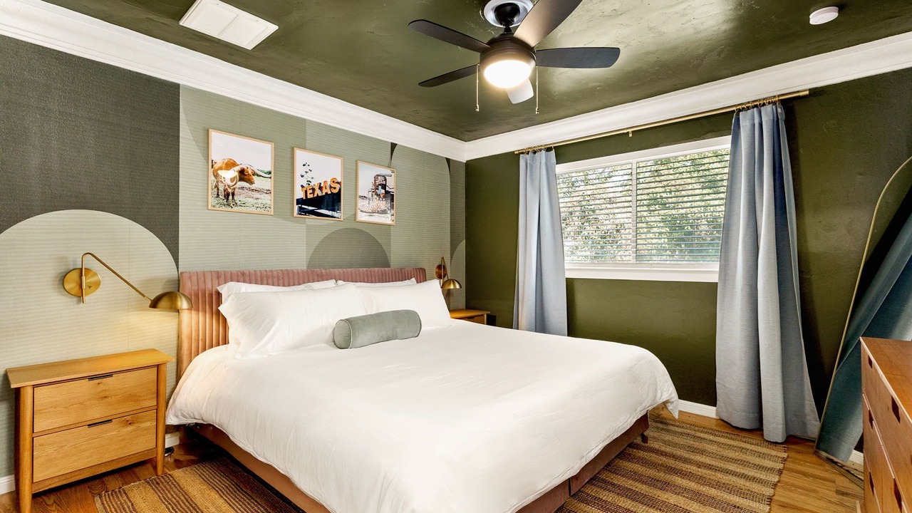 Photo of Bedroom in North Central Thousand Oaks