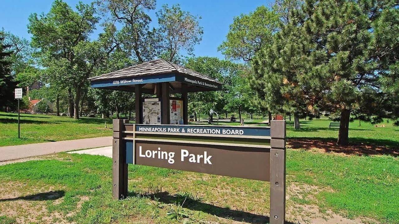 Photo of Others in Lyn-Lake