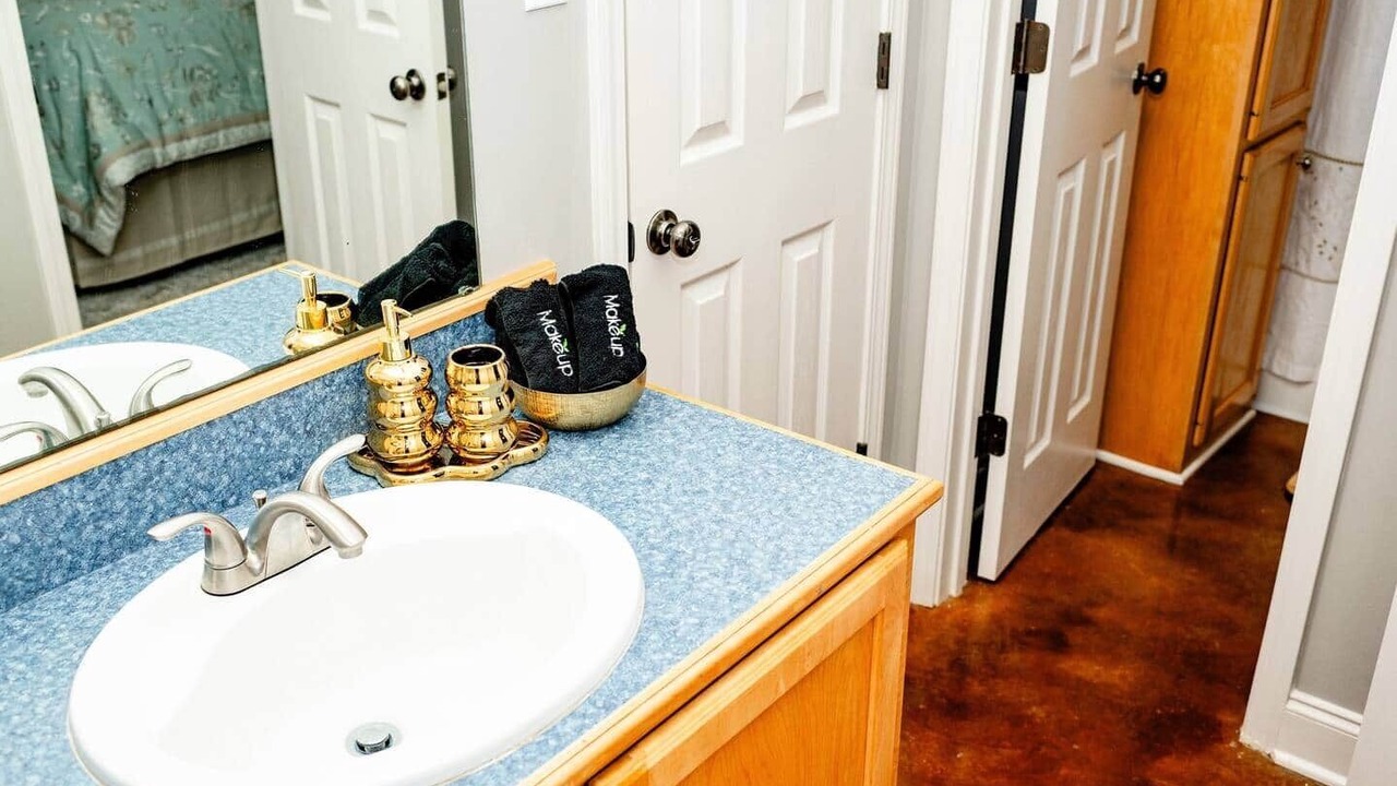 Photo of Bathroom in Broussard