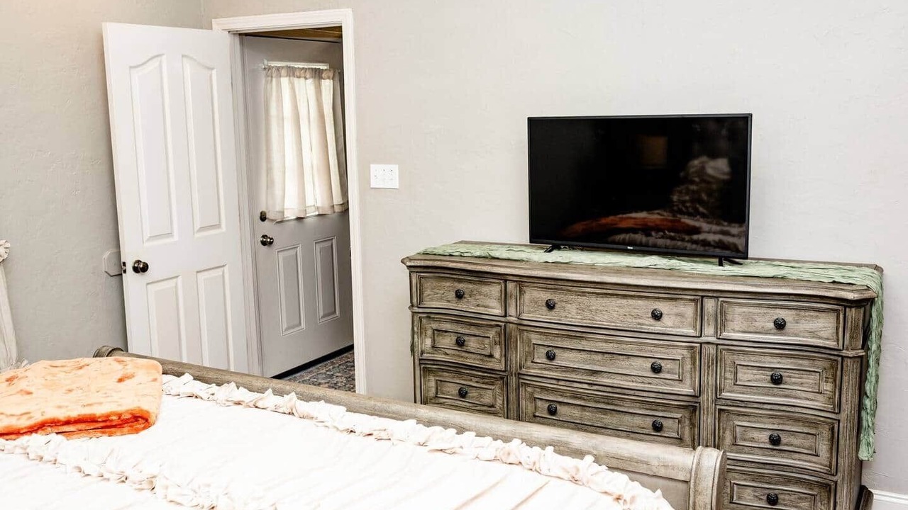Photo of Bedroom in Broussard