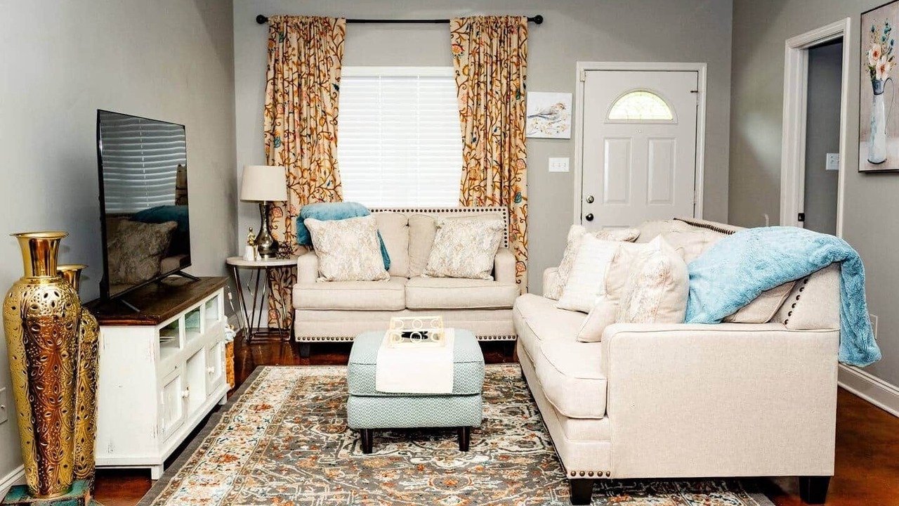 Photo of Livingroom in Broussard