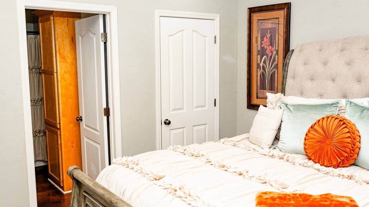 Photo of Bedroom in Broussard